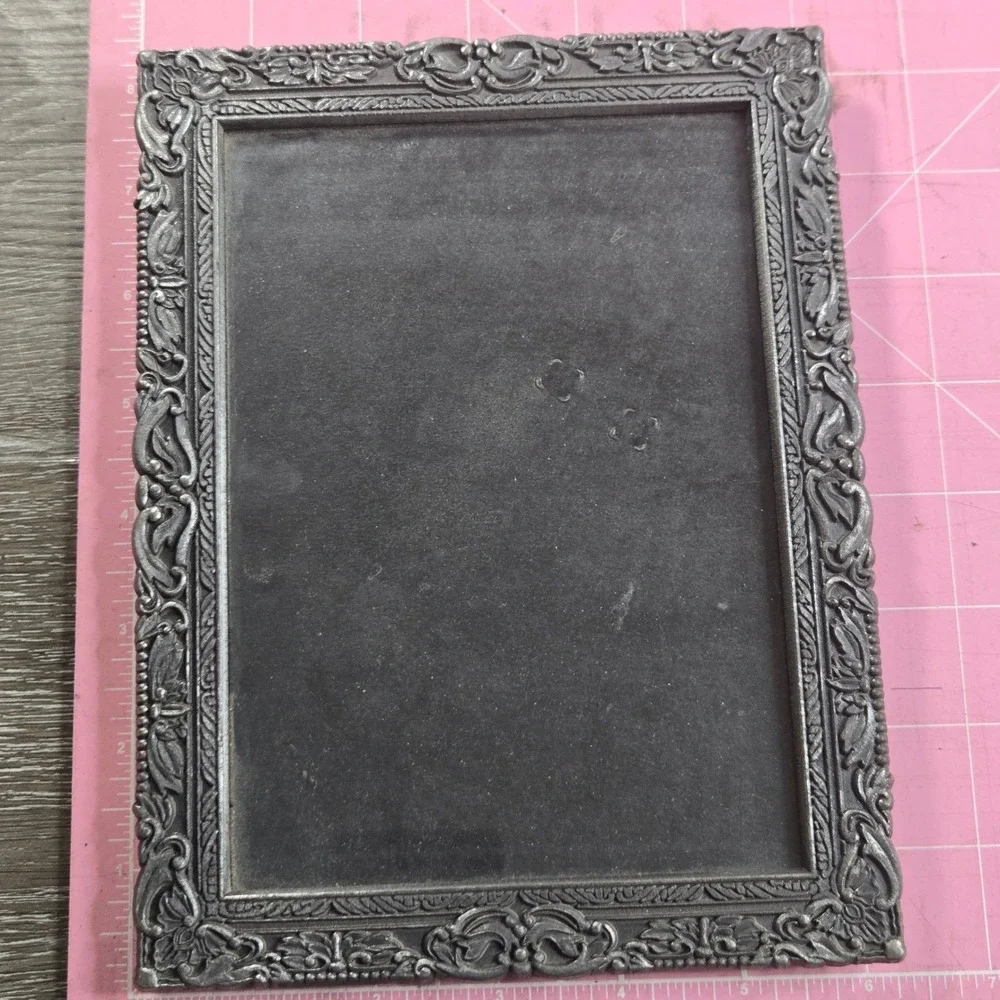 Vintage Pewter Silver Plated Ornate Baroque 8x6 Tabletop Picture Frame Korea